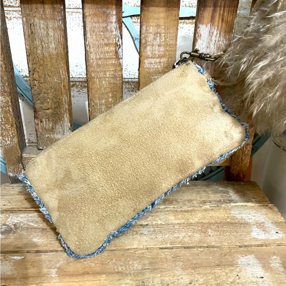 Wilsons Leather Handbags - Wilsons Genuine Leather Suede Zipper Pouch Wristlet NWD!